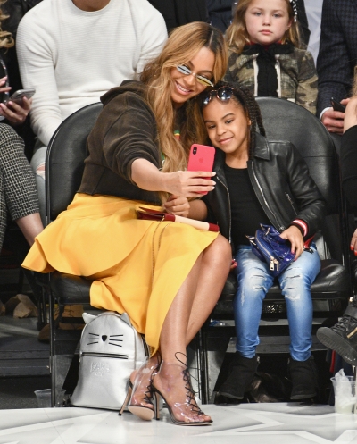 Blue Ivy, fille de Beyoncé, à 10 ans, elle est le sosie de Rihanna
