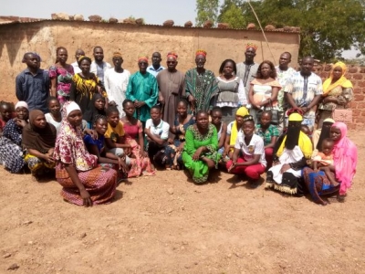 Koudougou : 25 femmes et jeunes filles déplacées internes formées à la confection d'accessoires de mode